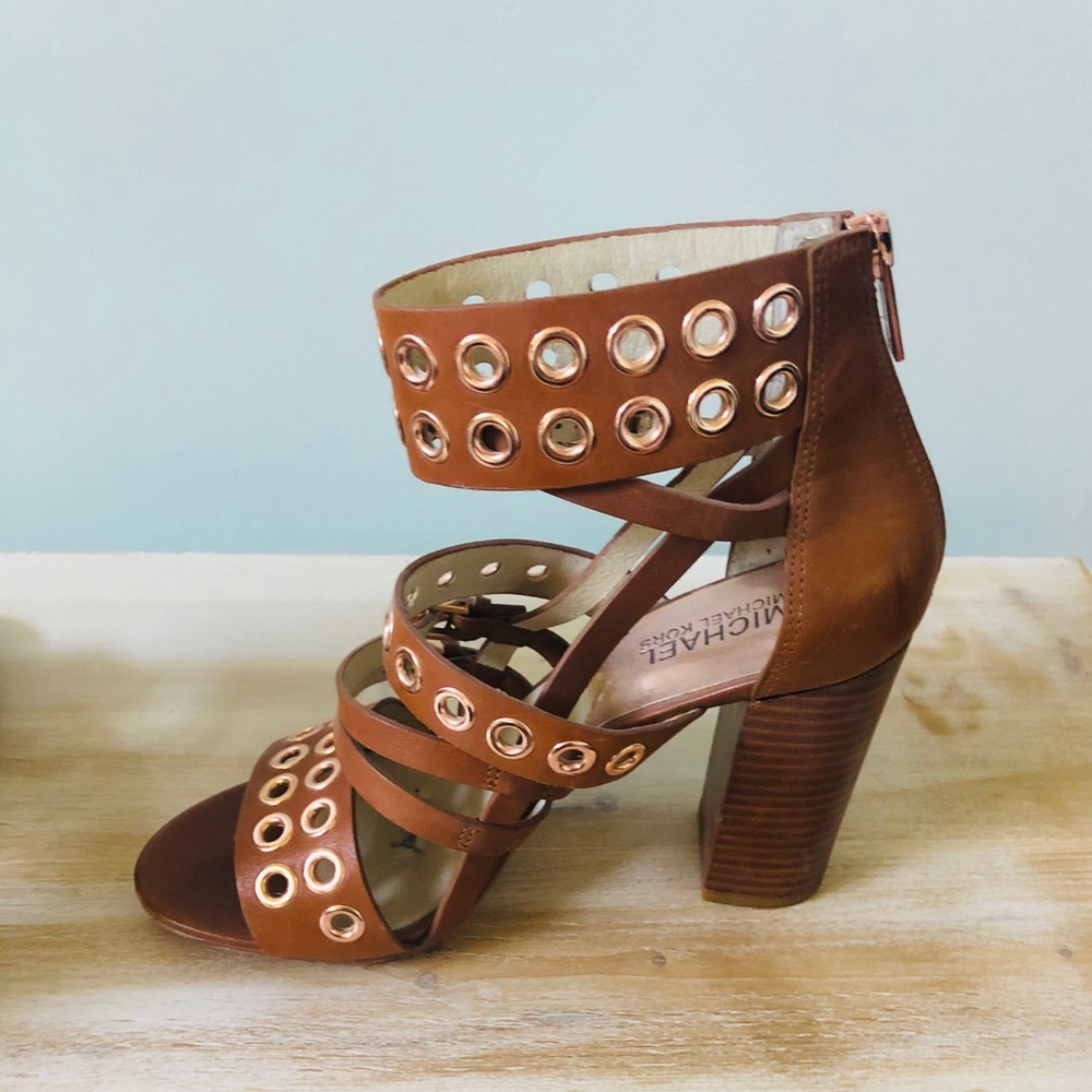 Michael Kors grommet sandals - Picture 4 of 5